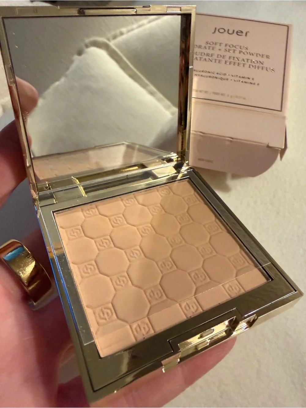 jouer Soft Focus Hydrate + Set Powder — shade “LIGHT” BRAND NEW